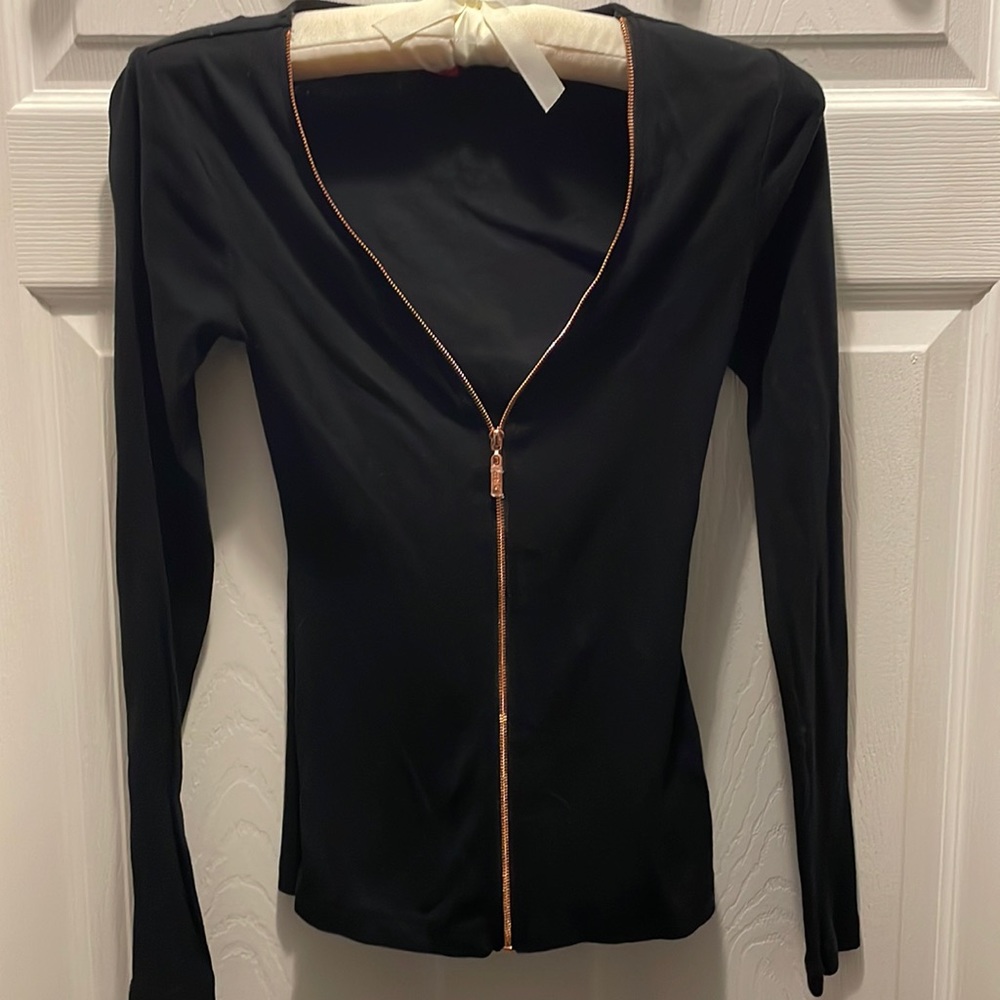 Guess black shirt. Size XS